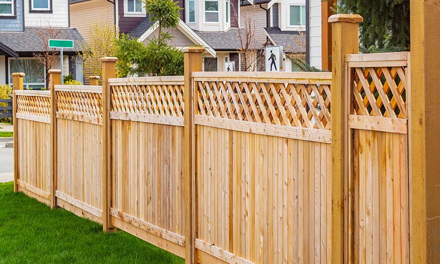 fence and deck construction hamilton