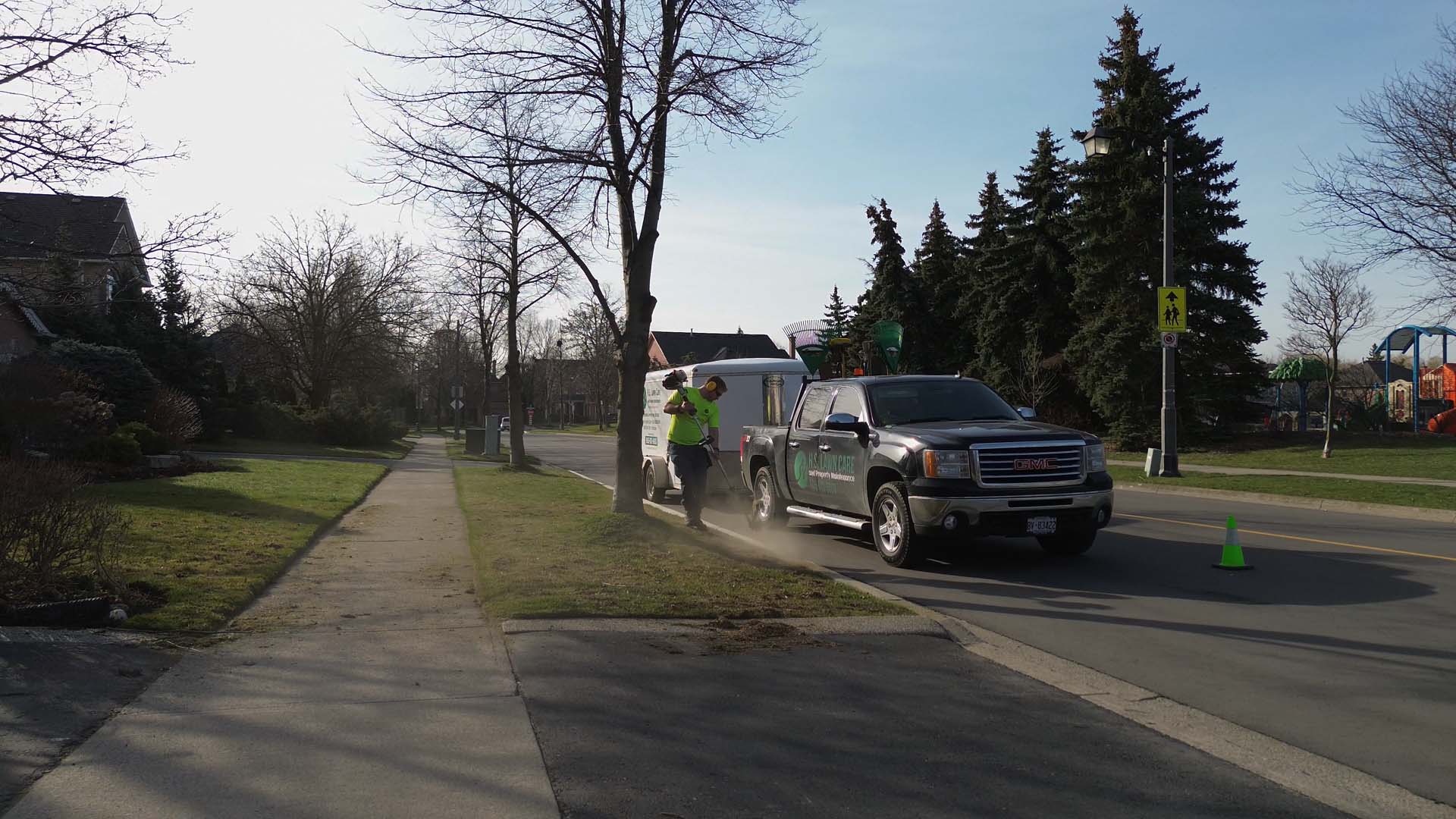 yard clean up services Hamilton Ontario