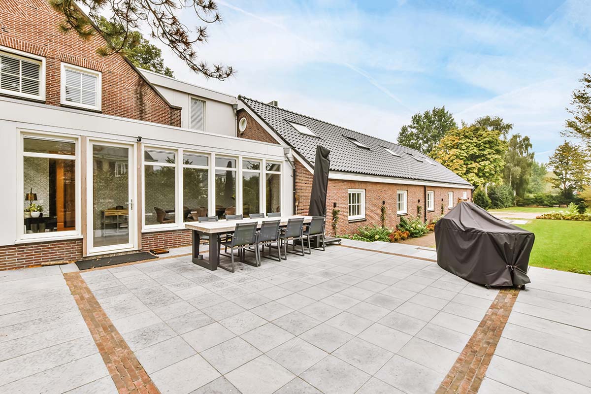 patio builders hamilton ontario